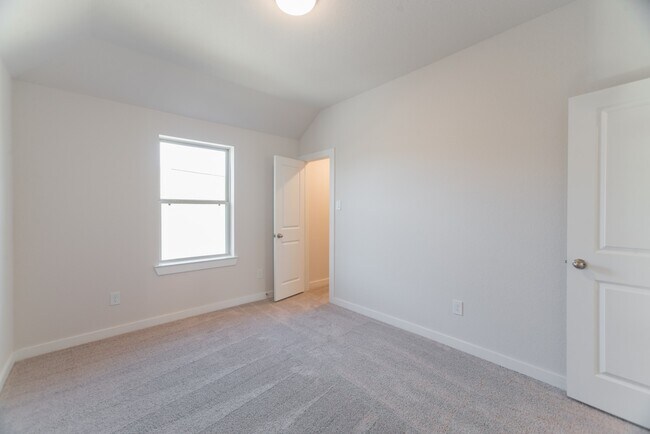 Building Photo - 17138 Crimson Crest Dr