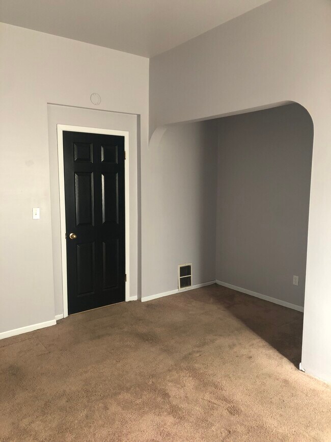 Bedroom 1 - 328 N 34th St