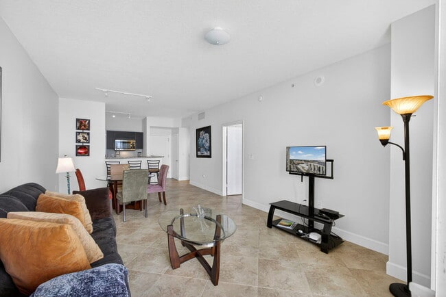 Building Photo - 550 Okeechobee Blvd