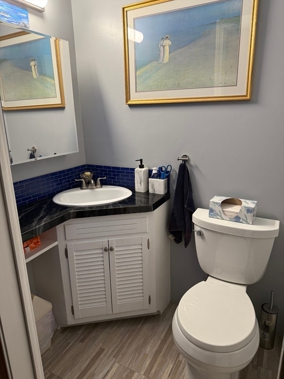 Building Photo - 12 Holiday Dr