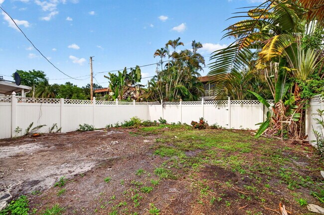 Building Photo - 5424 SW 44th Terrace