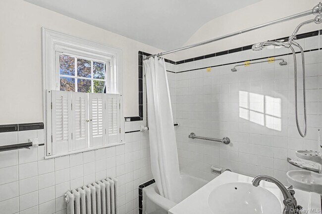 Building Photo - 91 Ireland Pl