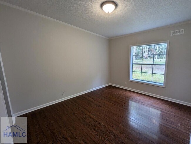 Building Photo - 159 Wilds Rd
