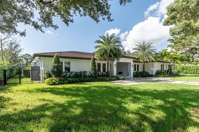 Building Photo - 7720 SW 130th St