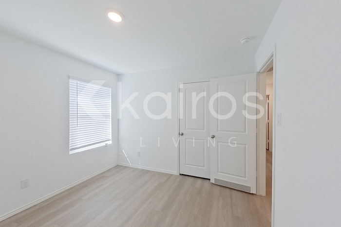 Building Photo - 4105 Waterfall Cv