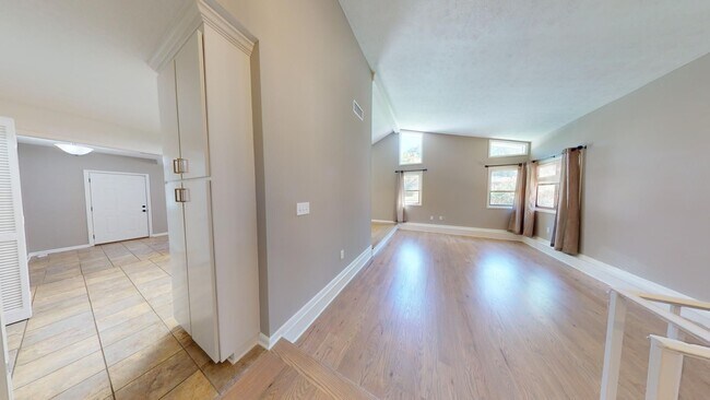 Building Photo - Shelton Woods Single Family