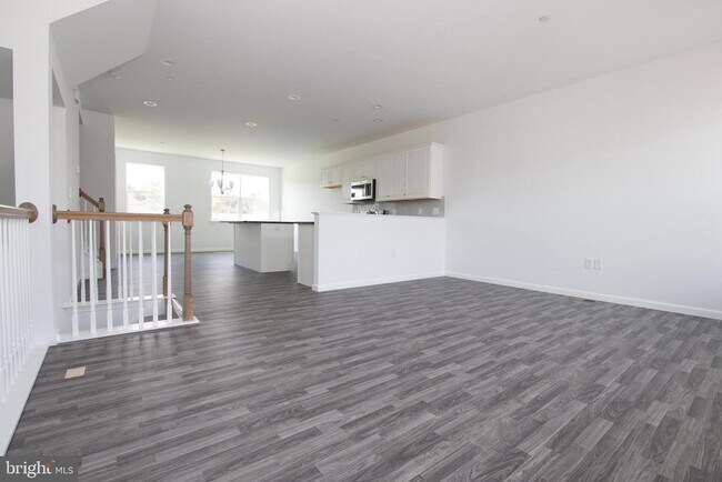 Building Photo - 1817 Shady Ln