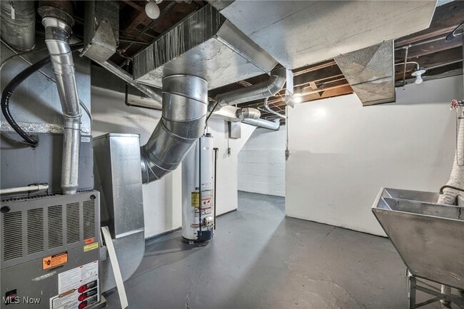 Building Photo - 10213 Dove Ave