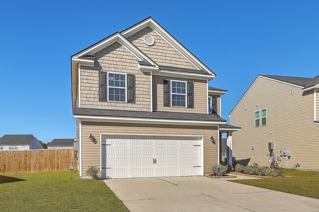 Building Photo - Cane Bay