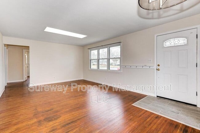 Building Photo - 55 Nassau Rd