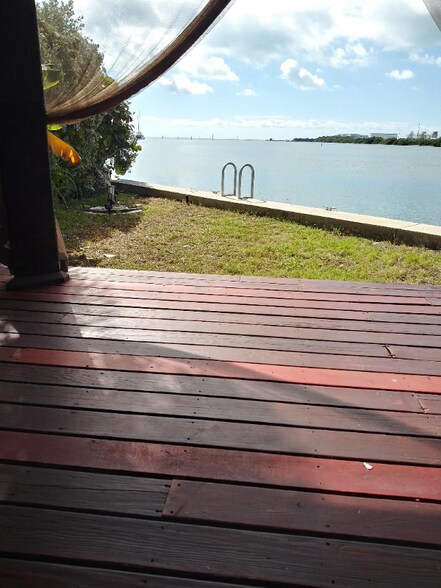 Building Photo - 6800 Maloney Ave