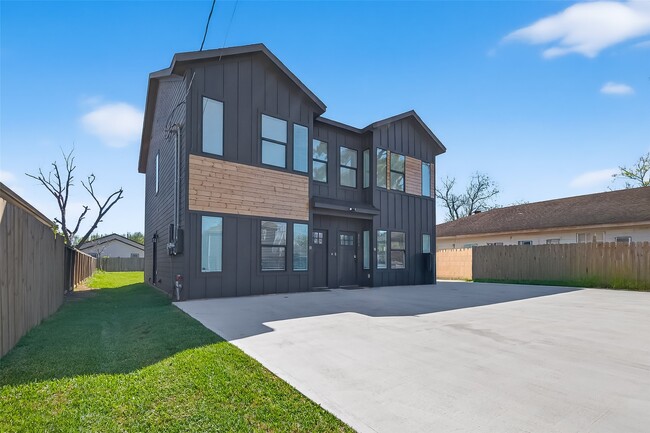 Building Photo - 4624 Maggie St