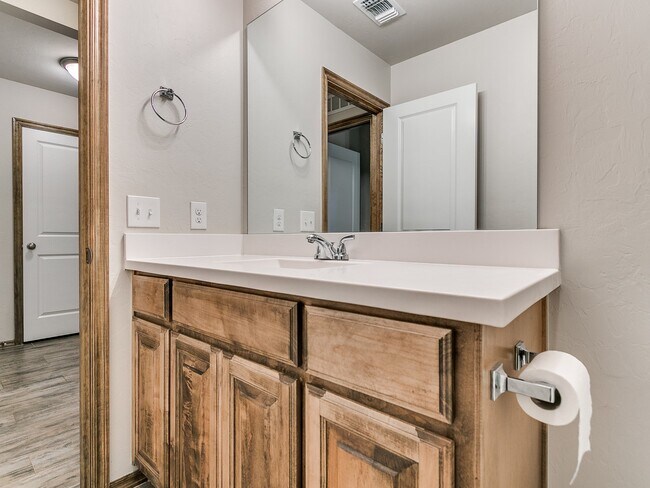 Building Photo - 3421 Pagoda Pead Dr