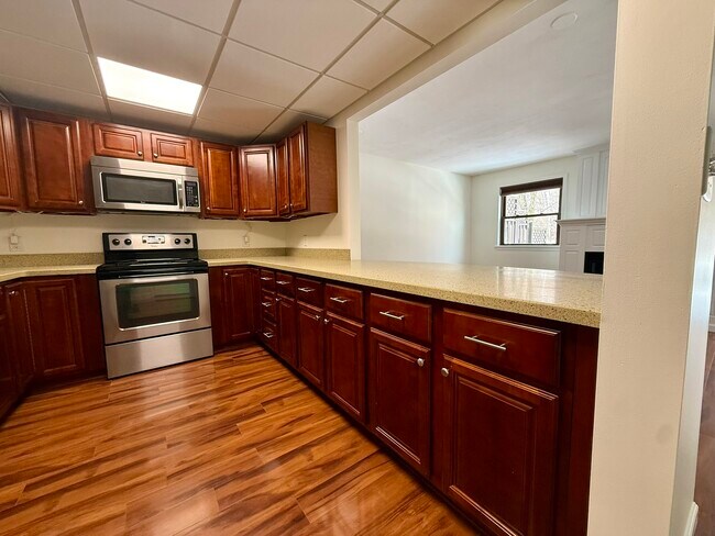 Building Photo - 507 Glendale Dr