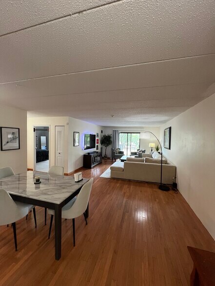 Dining Area - 165 Quincy Shore Dr