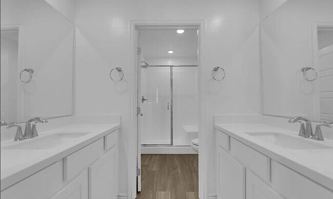 Building Photo - 10772 Ditchburn Ct