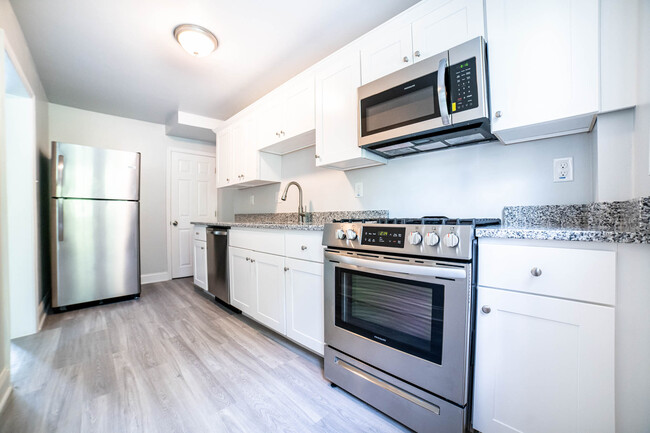 Primary Photo - 7701 Paddock Way