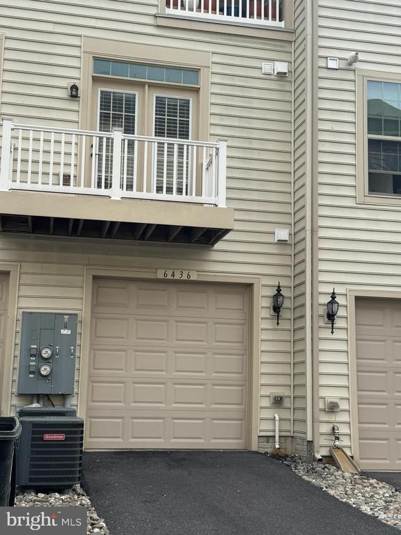 Building Photo - 6436 Walcott Ln