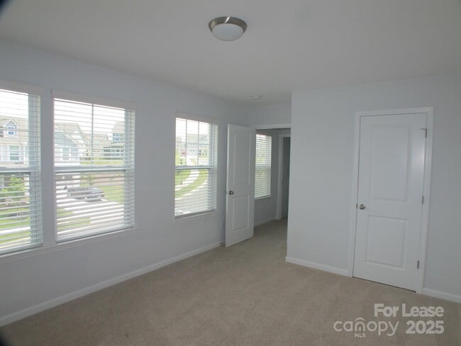 Building Photo - 2212 Atwell Glen Ln