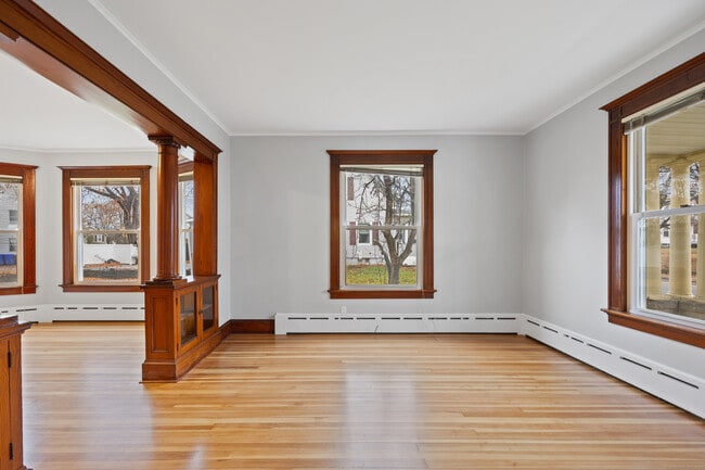 Building Photo - 40 Winthrop St