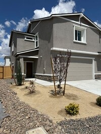 Building Photo - Beautiful new home