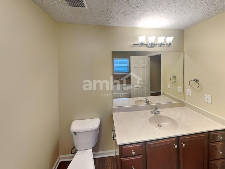 Building Photo - 3605 Belvidere Ct