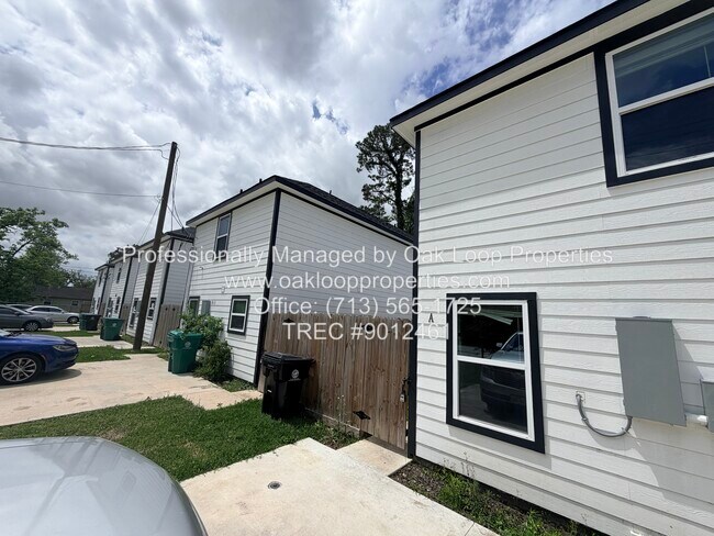 Building Photo - 8115 Denton St