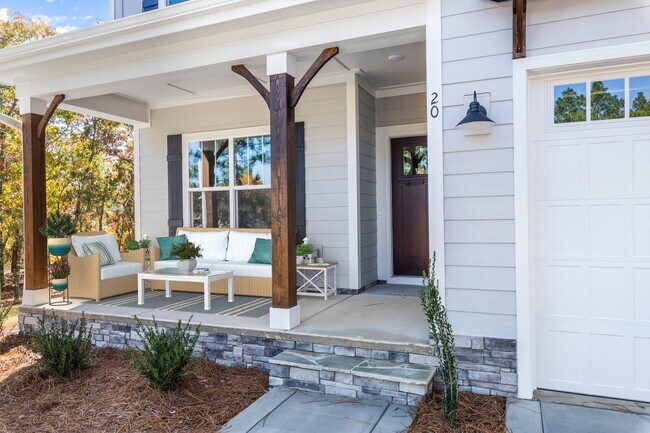 Building Photo - 20 Forest Dr