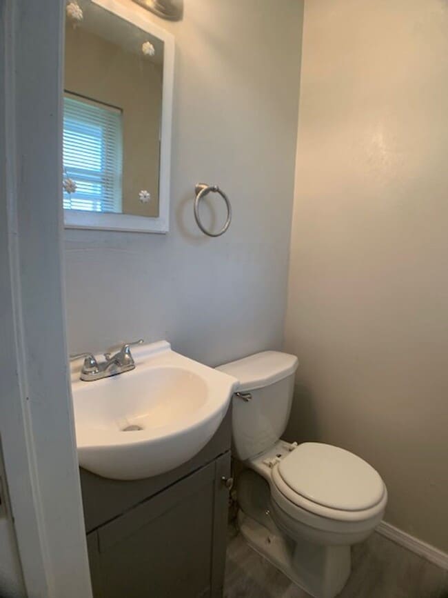 Building Photo - 3 Bedroom Southwest OKC