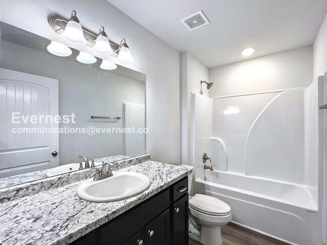 Building Photo - 5909 Kuykendall Dr