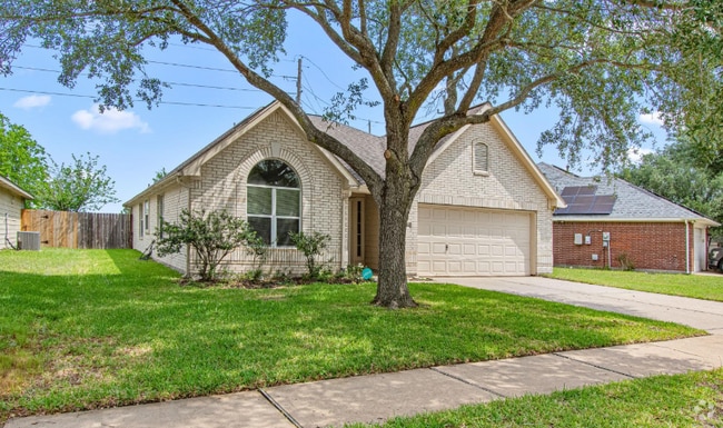 Building Photo - 20314 Pomegranate Ln