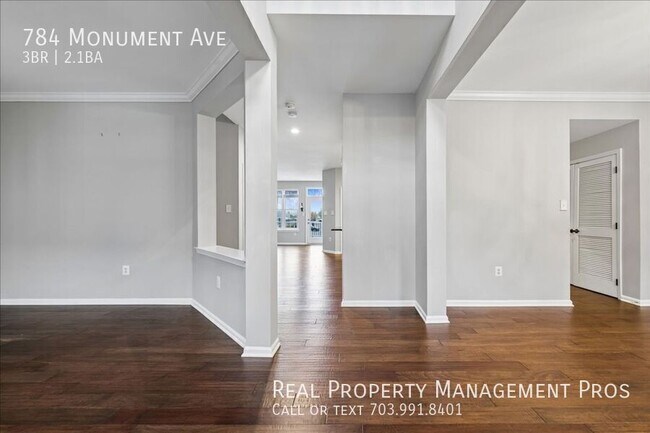 Building Photo - 784 Monument Ave