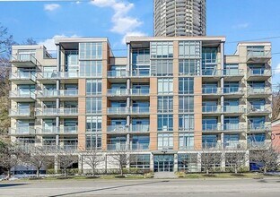 Building Photo - 8125 River Rd