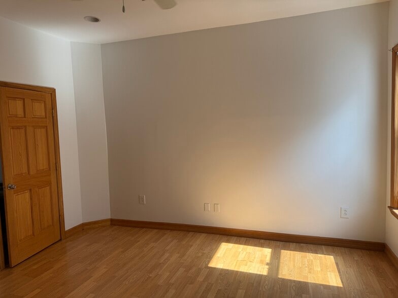 Building Photo - 9420 85th Rd