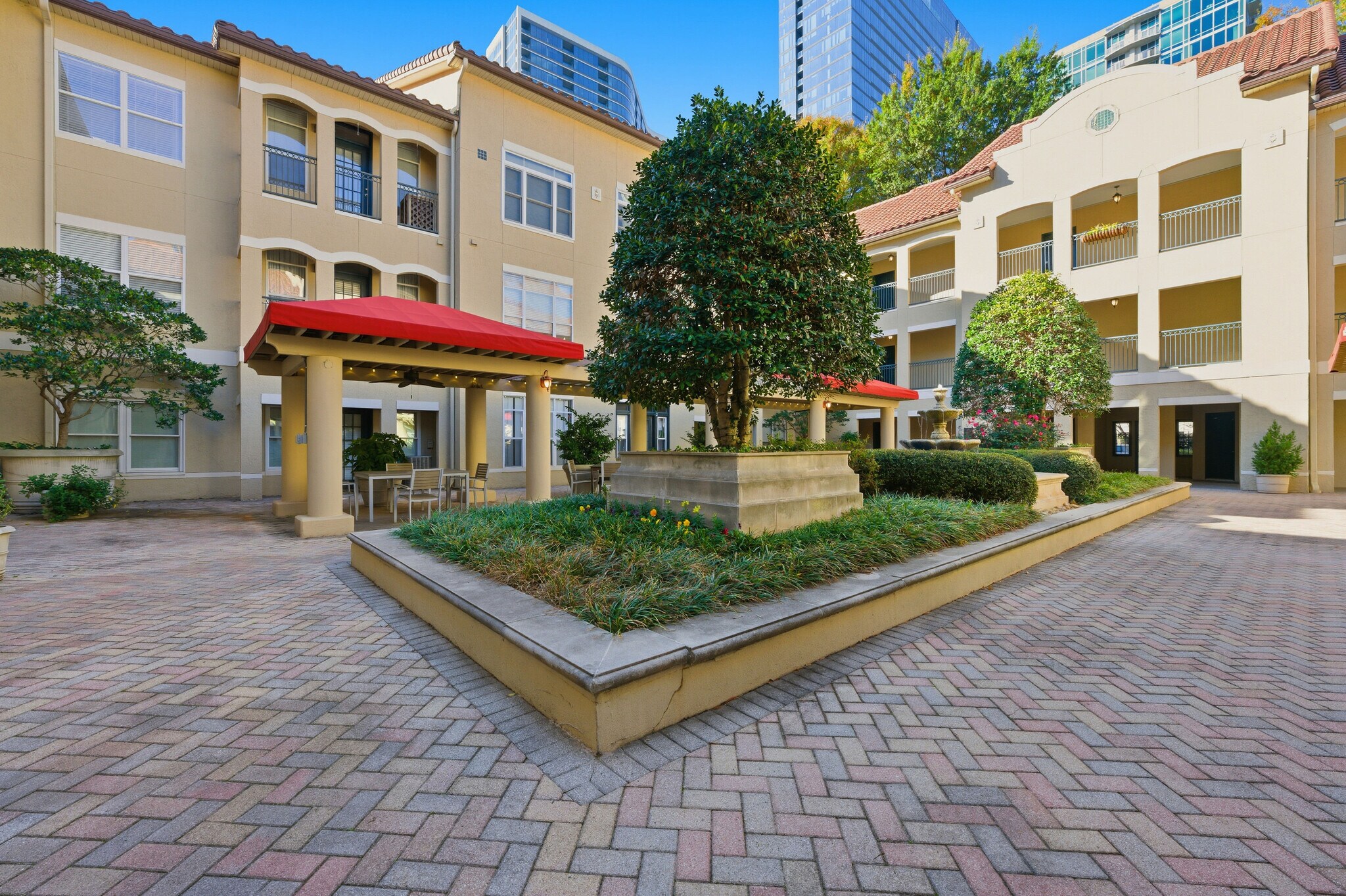 Building Photo - 955 Juniper St NE