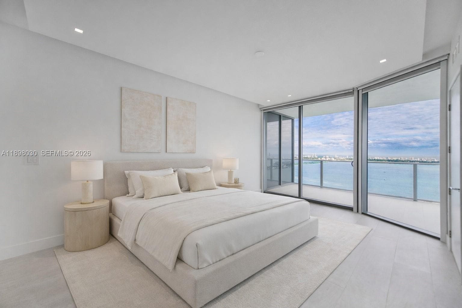 Building Photo - 700 NE 24th St