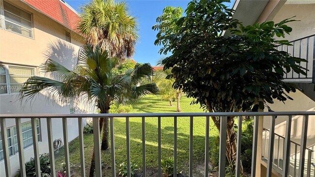 Building Photo - 2901 NW 47th Terrace