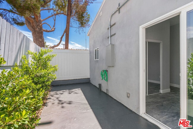 Building Photo - 19613 Haynes St