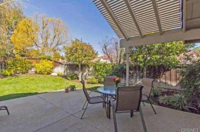 Building Photo - 26903 Deer Trail Ct