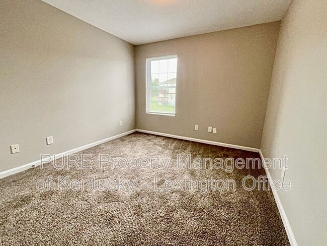 Building Photo - 133 Grinder Ct