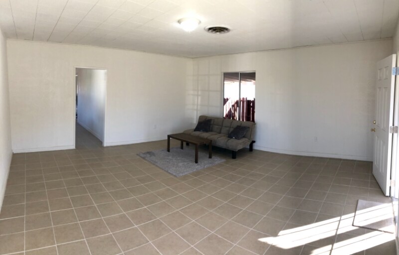 Building Photo - 578 Fern Ave