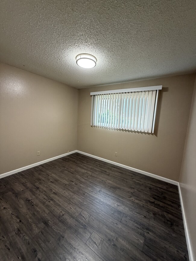 Building Photo - 2409 Pomo Ct