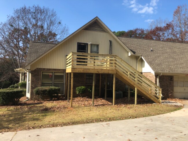 Primary Photo - 1146 Brewster Rd