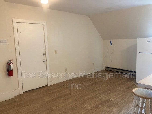Building Photo - 55 S Union St