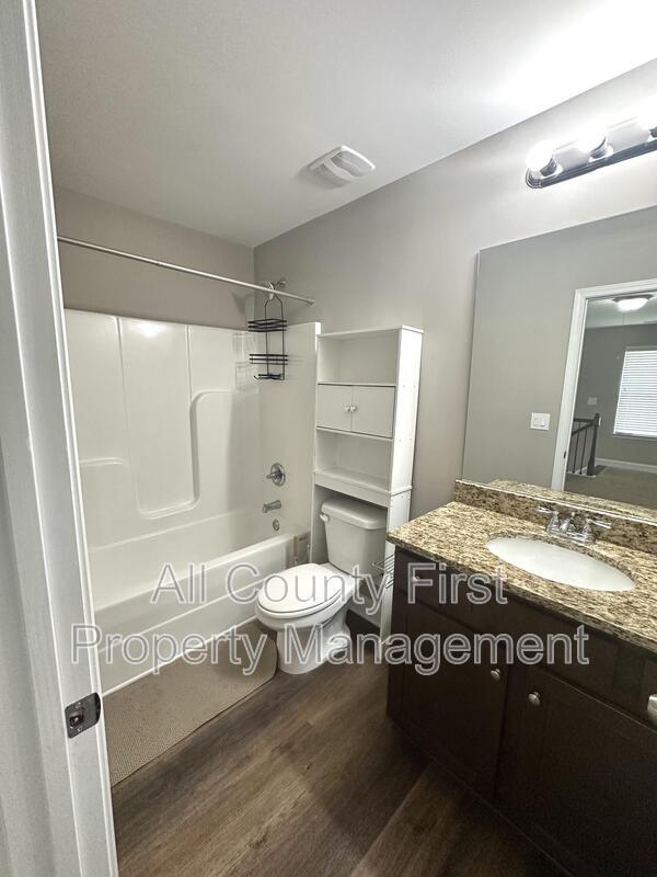 Building Photo - 553 Sprayberry Dr