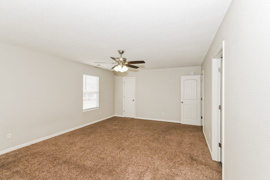 Building Photo - 7768 Gosbrook Ln