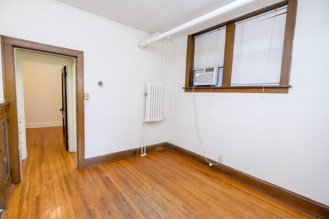 Building Photo - Pleasant Ave Apartments | 3521