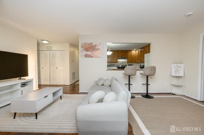 Building Photo - 4112 Birchwood Ct