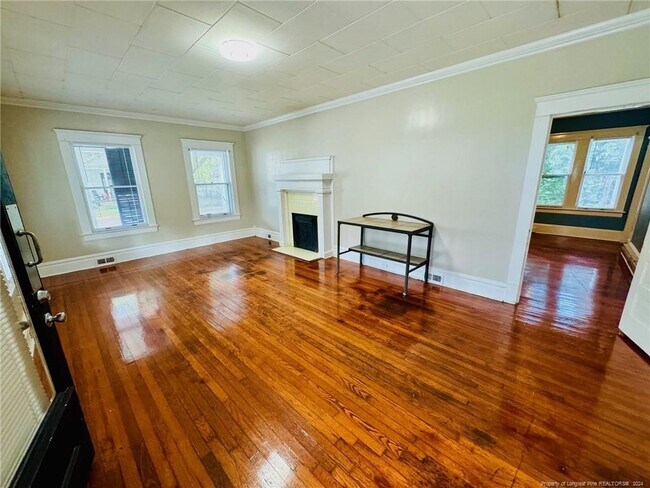 Building Photo - 806 Caldwell St
