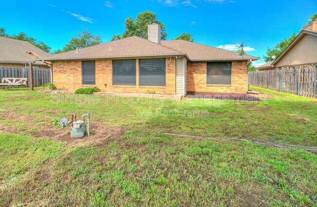 Building Photo - 11304 Ashford Dr